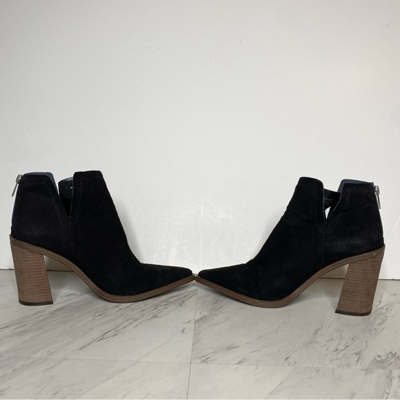 Vince Camuto Welland Black Suede Bootie 10M - Picture 5 of 13
